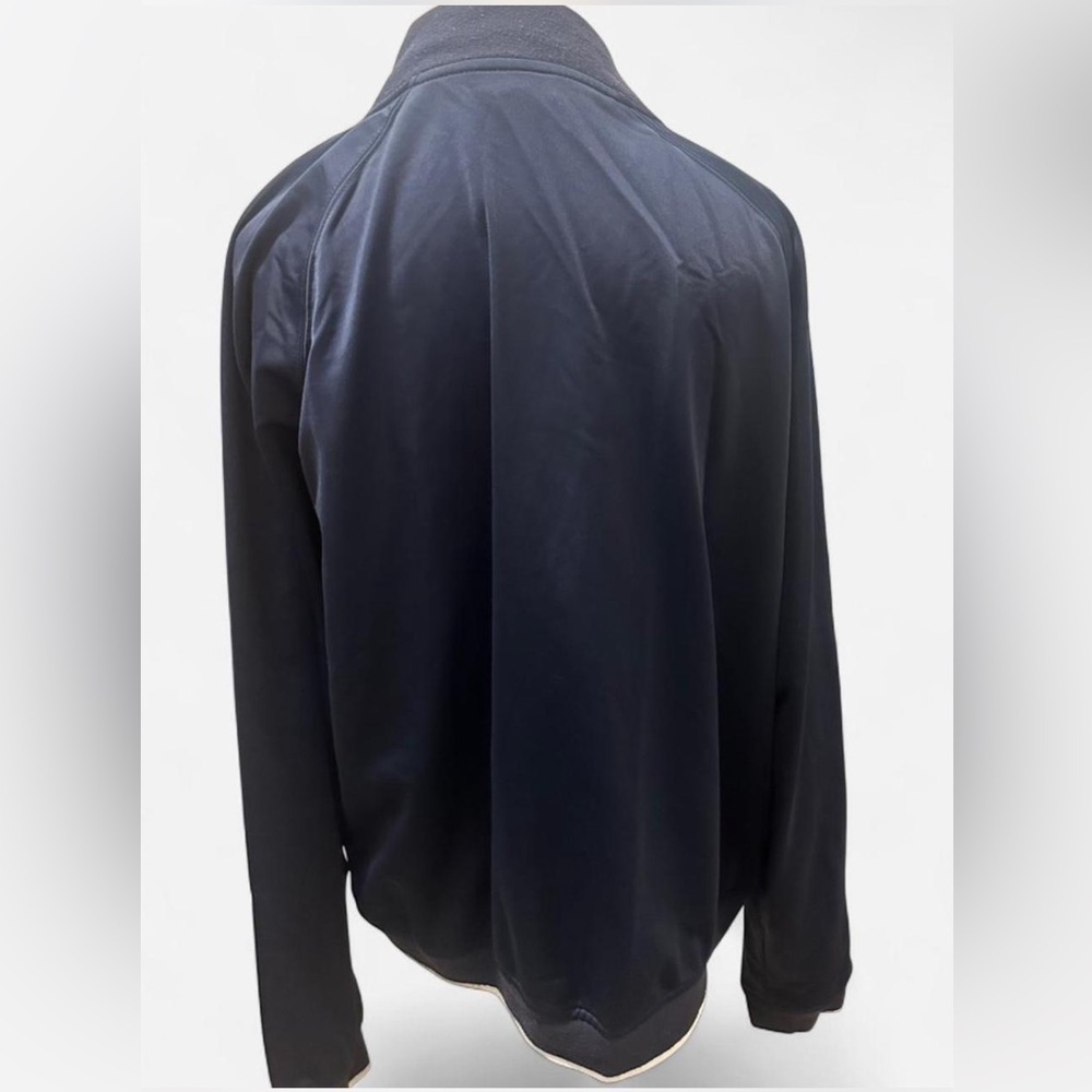 Vintage Reebok Men's Navy and Cream Jacket - Picture 3 of 4